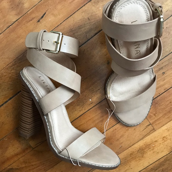 🆕F21 Nude Strap Heel - Picture 3 of 4